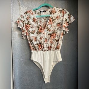 Women’s M Floral bodysuit